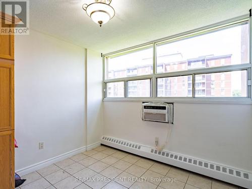 701 - 1950 Main Street West, Hamilton, ON - Indoor Photo Showing Other Room