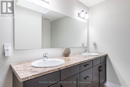 80 Taylor Drive, East Luther Grand Valley, ON - Indoor Photo Showing Bathroom