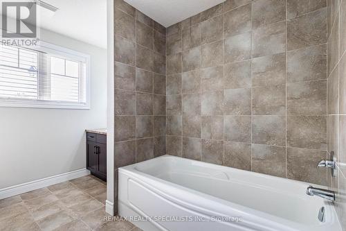 80 Taylor Drive, East Luther Grand Valley, ON - Indoor Photo Showing Bathroom