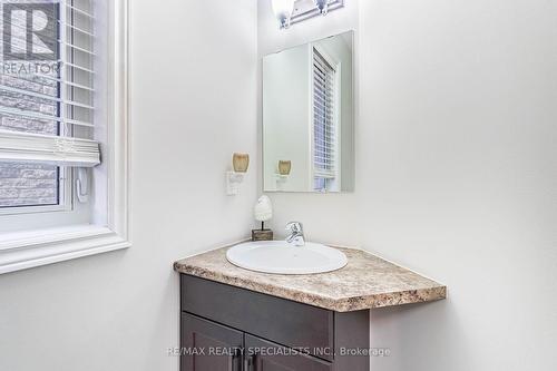 80 Taylor Drive, East Luther Grand Valley, ON - Indoor Photo Showing Bathroom