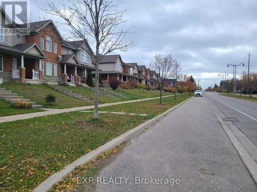 529 Victoria Road N, Guelph, ON - Outdoor With Facade