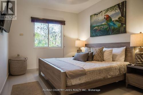 301C - Luz Chemuyil Street W, Mexico, ON - Indoor Photo Showing Bedroom