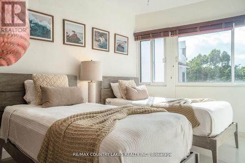 301C - Luz Chemuyil Street W, Mexico, ON - Indoor Photo Showing Bedroom