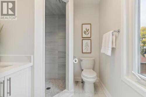 10 Nootka Crescent, Toronto, ON - Indoor Photo Showing Bathroom