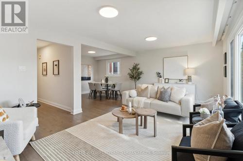 10 Nootka Crescent, Toronto, ON - Indoor Photo Showing Living Room