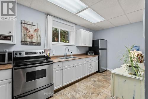 2 Honeys Beach Road, Scugog, ON - Indoor Photo Showing Kitchen With Double Sink