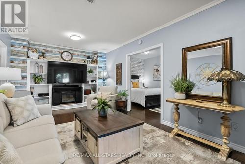 2 Honeys Beach Road, Scugog, ON - Indoor Photo Showing Living Room With Fireplace