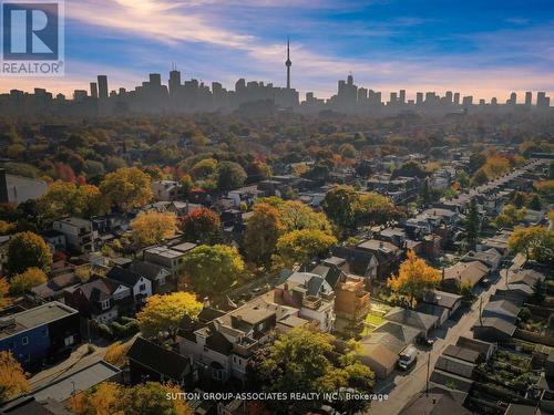 696 Crawford Street, Toronto, ON - Outdoor With View