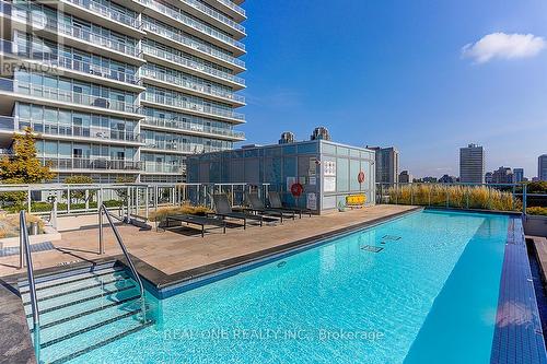 1510 - 501 St Clair Avenue W, Toronto, ON - Outdoor With In Ground Pool