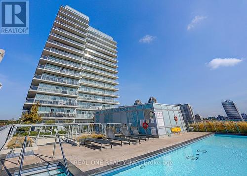 1510 - 501 St Clair Avenue W, Toronto, ON - Outdoor With In Ground Pool