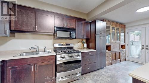 51 Heaver Drive, Whitby, ON - Indoor Photo Showing Kitchen With Double Sink