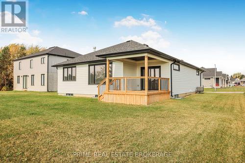 147 Mcleod Street, North Middlesex (Parkhill), ON - Outdoor With Deck Patio Veranda