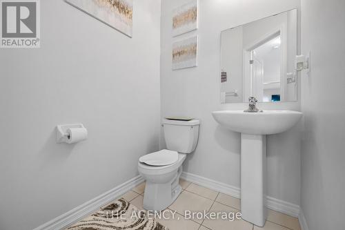 276 Fasken Court, Milton, ON - Indoor Photo Showing Bathroom