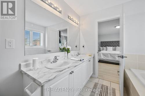 276 Fasken Court, Milton, ON - Indoor Photo Showing Bathroom