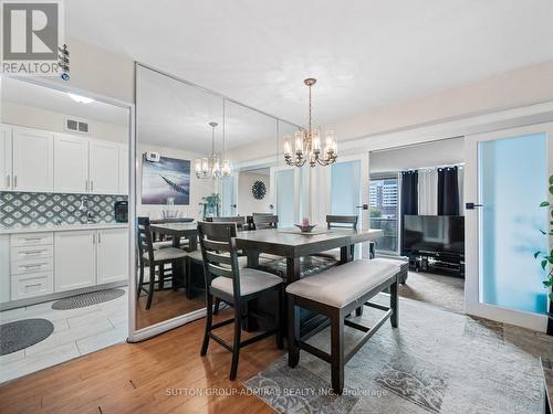 502 - 31 Four Winds Drive, Toronto, ON - Indoor Photo Showing Dining Room