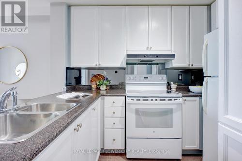 2309 - 1 Elm Drive, Mississauga, ON - Indoor Photo Showing Kitchen With Double Sink