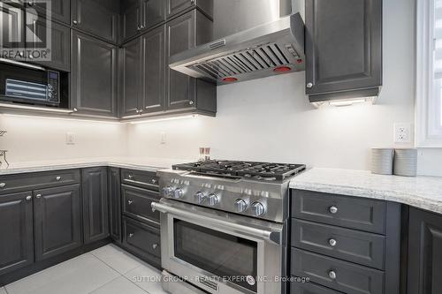 15172 Danby Road, Halton Hills, ON - Indoor Photo Showing Kitchen With Upgraded Kitchen