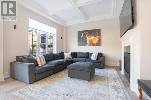 15172 Danby Road, Halton Hills, ON - Indoor Photo Showing Living Room