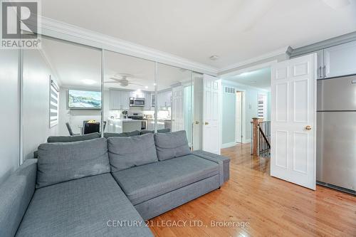 8 Kirkham Drive, Ajax, ON - Indoor Photo Showing Living Room