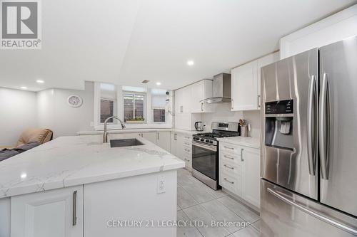 8 Kirkham Drive, Ajax, ON - Indoor Photo Showing Kitchen With Upgraded Kitchen