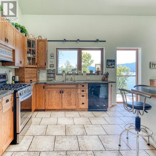 56 Nerie Road, Vernon, BC - Indoor Photo Showing Kitchen