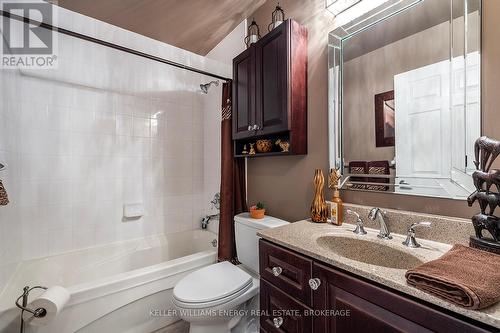 202 - 395 Lakebreeze Drive, Clarington (Newcastle), ON - Indoor Photo Showing Bathroom