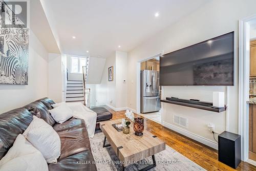 29 - 180 Blue Willow Drive, Vaughan (East Woodbridge), ON - Indoor Photo Showing Living Room