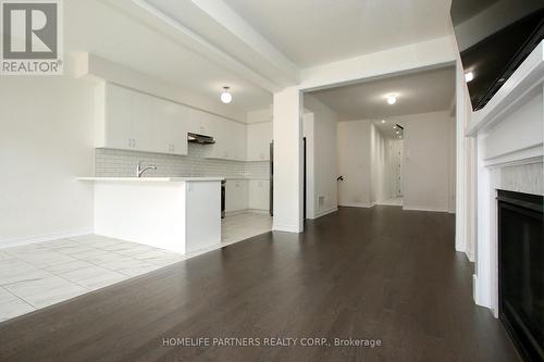 80 Coho Drive, Whitby, ON - Indoor Photo Showing Kitchen