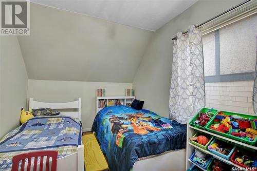 707 Mcpherson Avenue, Saskatoon, SK - Indoor Photo Showing Bedroom