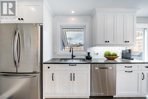 54 Mitchell Avenue, Whitby, ON - Indoor Photo Showing Kitchen