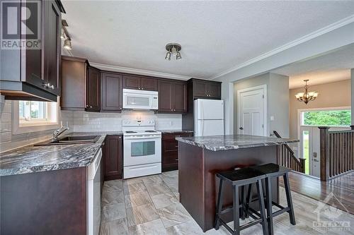 618 Latimer Road, South Mountain, ON - Indoor Photo Showing Kitchen