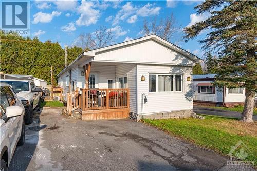 307 Front Road Unit#3, Hawkesbury, ON - Outdoor