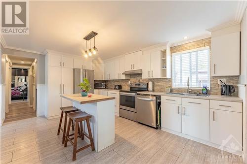 307 Front Road Unit#3, Hawkesbury, ON - Indoor Photo Showing Kitchen