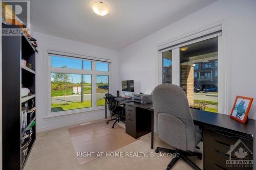 60 Verglas Lane, Ottawa, ON - Indoor Photo Showing Office