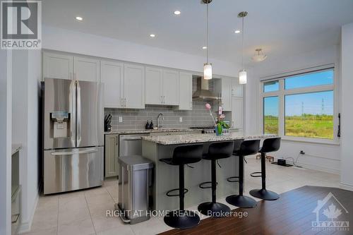 60 Verglas Lane, Ottawa, ON - Indoor Photo Showing Kitchen With Stainless Steel Kitchen With Upgraded Kitchen