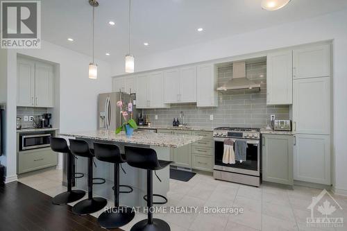 60 Verglas Lane, Ottawa, ON - Indoor Photo Showing Kitchen With Stainless Steel Kitchen With Upgraded Kitchen