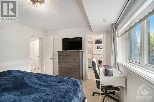 596 Compass Street, Ottawa, ON - Indoor Photo Showing Bedroom