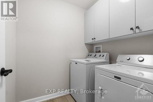 802 Cappamore Drive, Ottawa, ON - Indoor Photo Showing Laundry Room