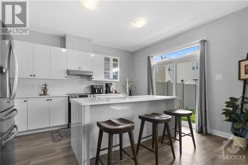 802 Cappamore Drive, Ottawa, ON - Indoor Photo Showing Kitchen With Upgraded Kitchen