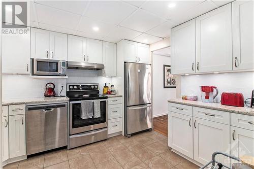 Kitchen - 141 Somerset Street Unit#601, Ottawa, ON - Indoor Photo Showing Kitchen With Upgraded Kitchen