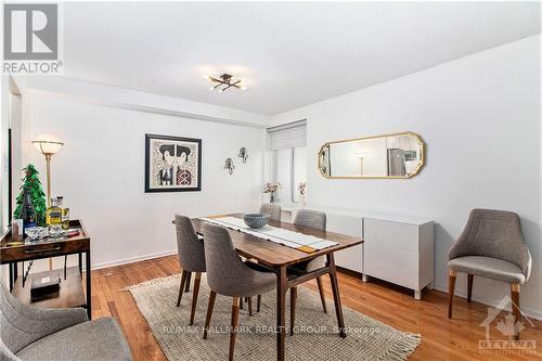 601 - 141 Somerset Street, Ottawa, ON - Indoor Photo Showing Dining Room