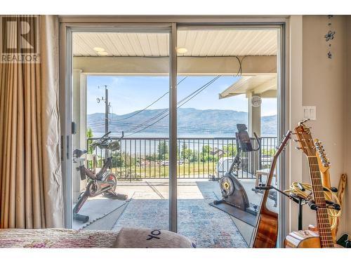 5286 Huston Road, Peachland, BC - Indoor Photo Showing Gym Room