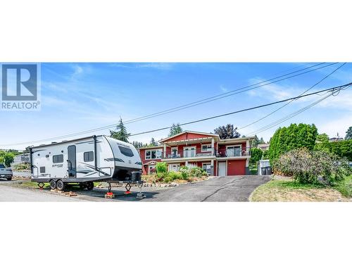 5286 Huston Road, Peachland, BC - Outdoor