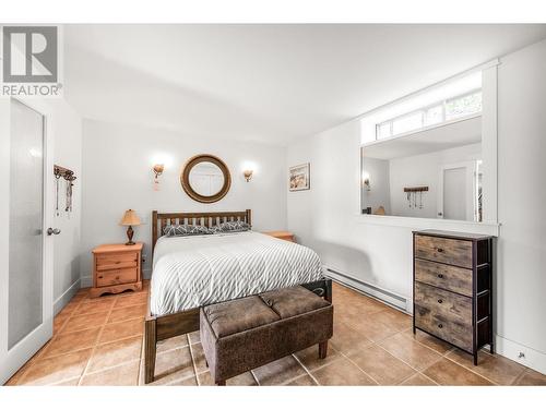 5286 Huston Road, Peachland, BC - Indoor Photo Showing Bedroom