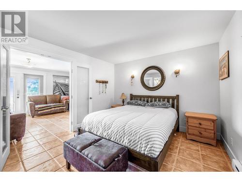 5286 Huston Road, Peachland, BC - Indoor Photo Showing Bedroom