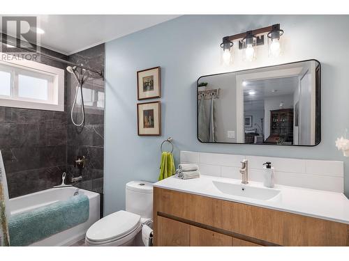 36 Spruce Drive, Vernon, BC - Indoor Photo Showing Bathroom