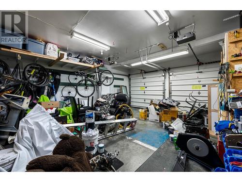 2506 Nechako Drive, Kamloops, BC - Indoor Photo Showing Garage