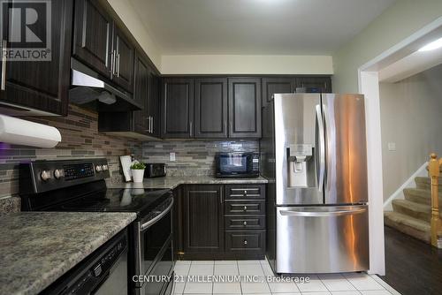 37 - 64 Brisbane Court, Brampton, ON - Indoor Photo Showing Kitchen With Stainless Steel Kitchen