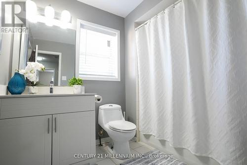 37 - 64 Brisbane Court, Brampton, ON - Indoor Photo Showing Bathroom