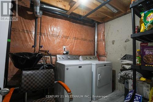 37 - 64 Brisbane Court, Brampton, ON - Indoor Photo Showing Laundry Room